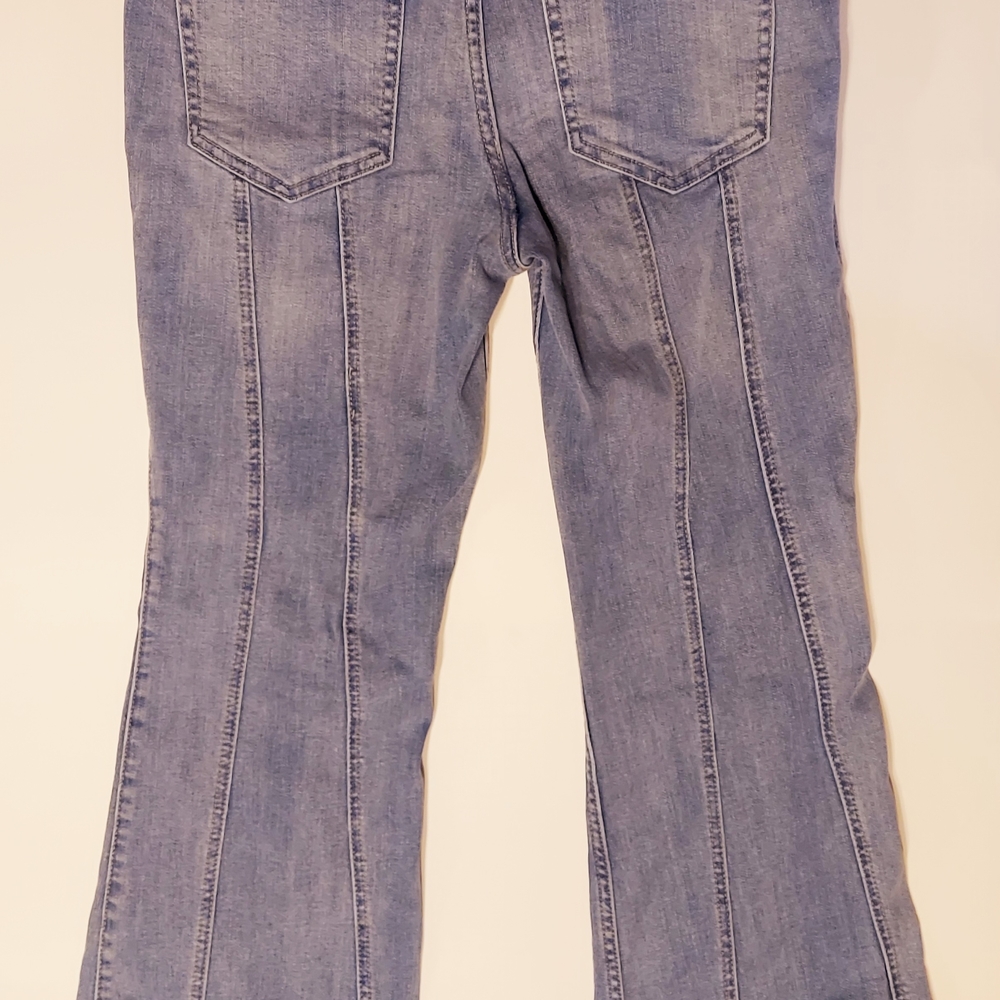 Rare FREE PEOPLE So Many Seams Retro 70s Flare Jeans Light Blue Size 29 Short - Picture 5 of 9